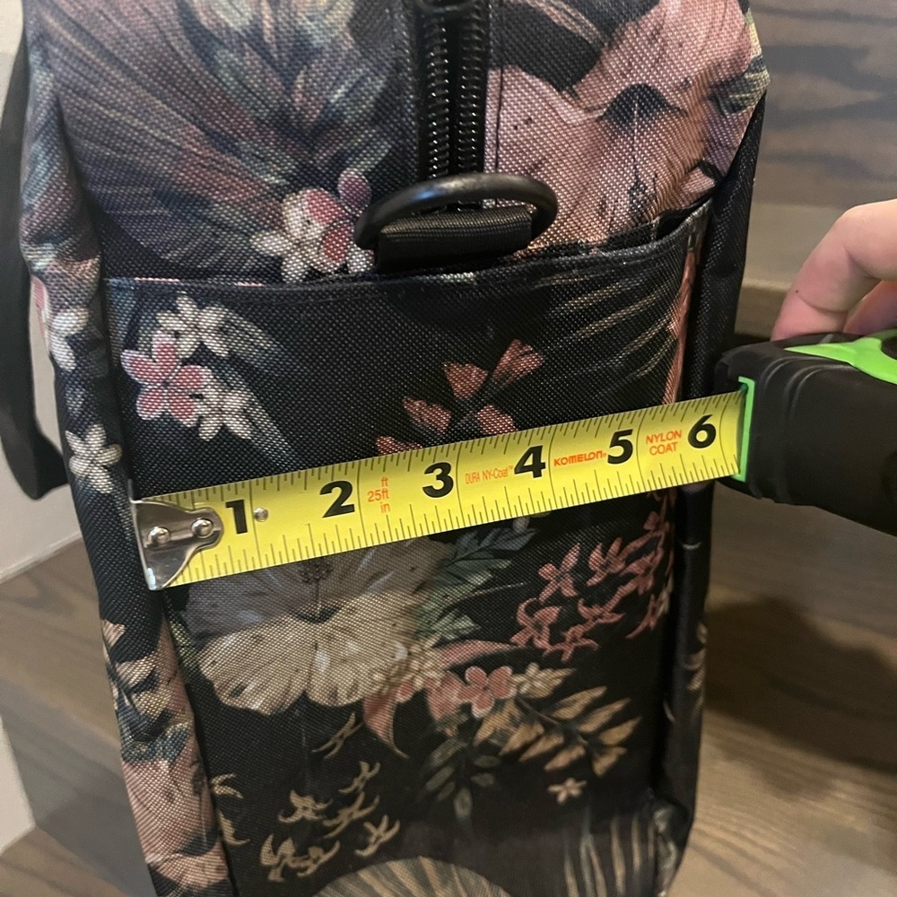 Pull&Bear Black Floral Travel Overnighter Bag - Picture 9 of 14